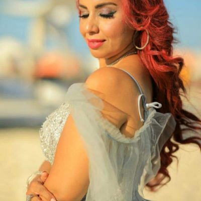 تكريم الدكتورة إيمان أنيس عضو لجنة تحكيم Miss Model White Beach 2020 بالمسابقة التي انعقدت في ٢١ من  : 