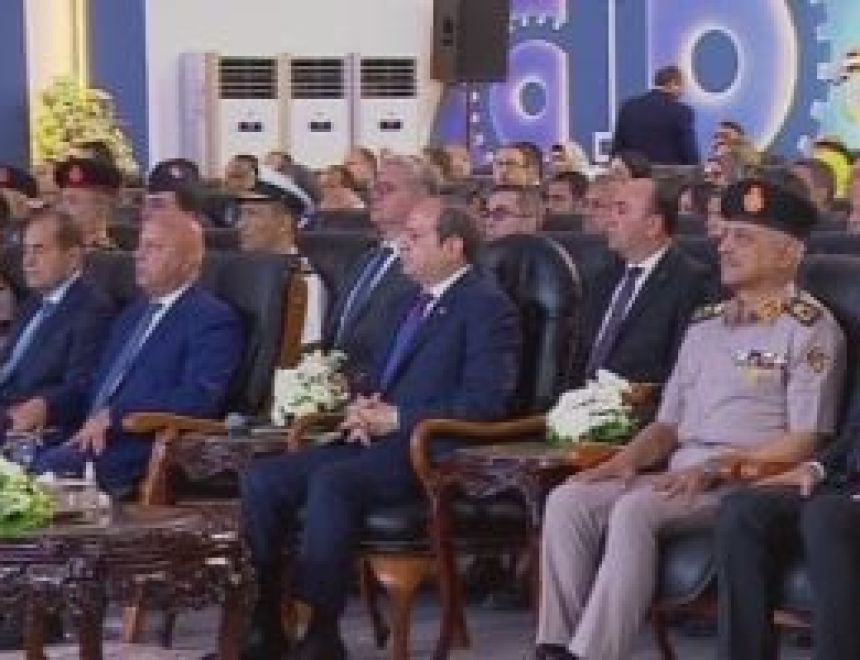 قائمة أسماء المكرمين من الرئيس السيسى فى عيد العمال 2025.. تفاصيل