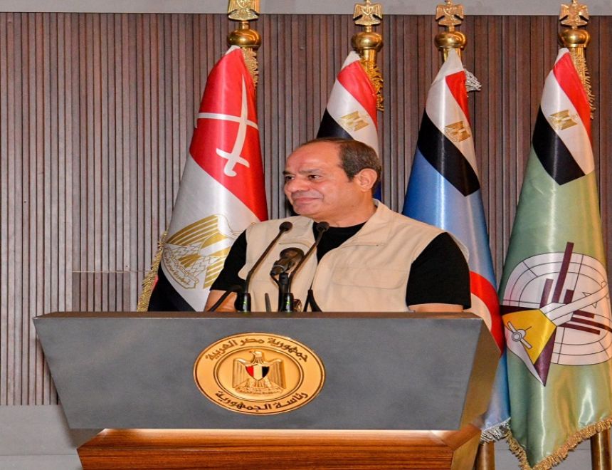 الرئيس السيسي يُجري زيارة تفقدية للأكاديمية العسكرية المصرية ويتابع الأنشطة التدريبية للطلاب| صور
