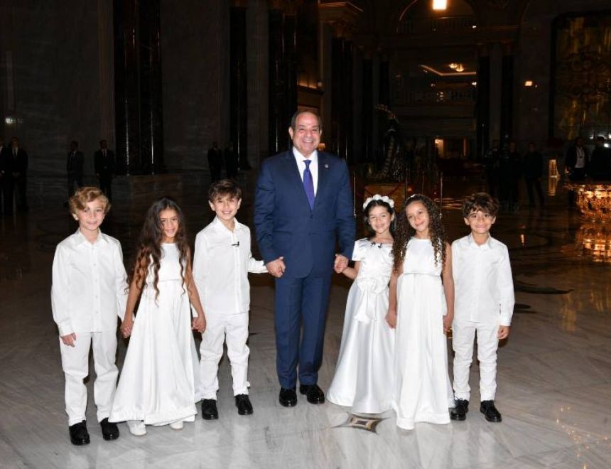 المتحدث الرئاسي ينشر صور الرئيس السيسي خلال احتفالية «وطن السلام»