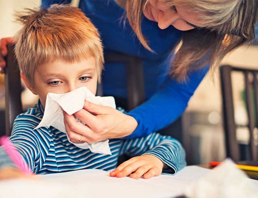 	برد وأمطار ورياح.. نصائح من خبير مناعة لتقوية الجسم ضد الإنفلونزا