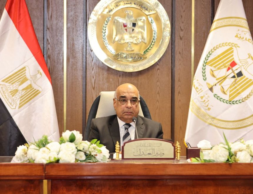 وزير العدل يشهد أداء اليمين القانونية للأعضاء القانونيين الجدد بمصلحة الشهر العقاري