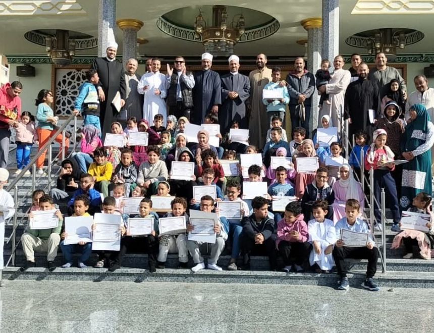 تكريم 55 من حفظة القرآن.. &laquo;سند شباب الصعيد&raquo; يرعى أهل القرآن بالغردقة