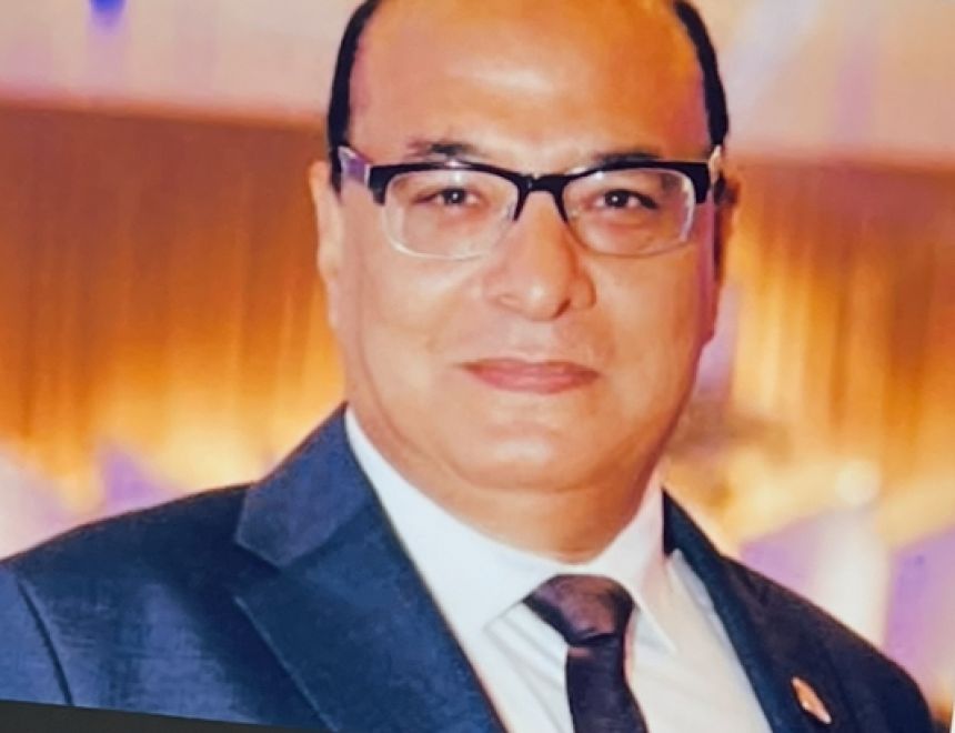 حسن عمار يكتب : كيف ينجو الموظف المخلص من بيئة عمل سامة?