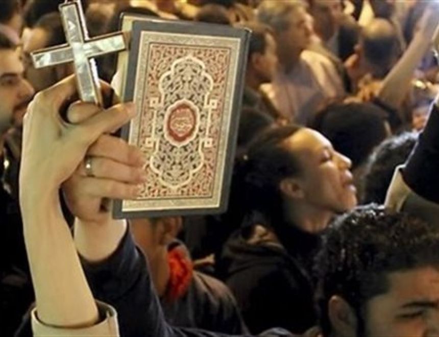 بهجة واحدة تجمع المسلمين والمسيحيين في أفراح مصر