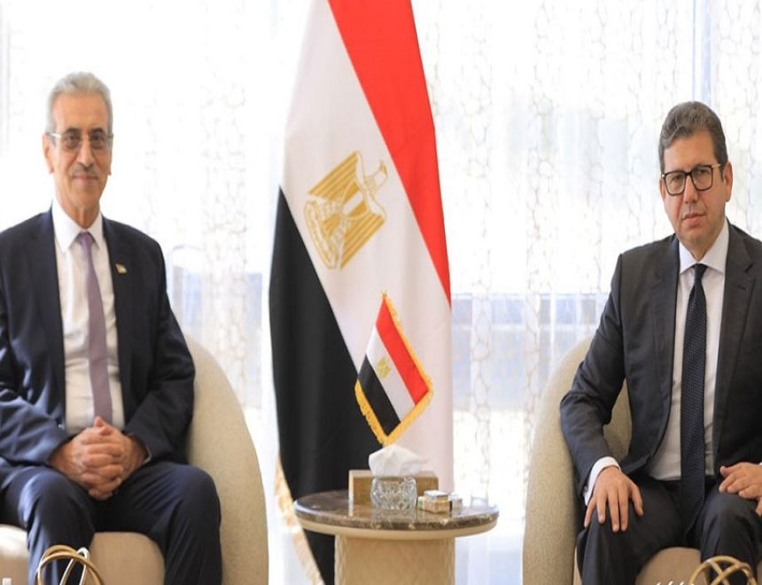 رئيس المخابرات العامة المصرية يستقبل رئيس اللجنة الوطنية الفلسطينية لإدارة قطاع غزة