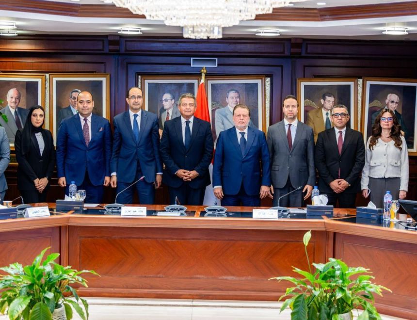 *محافظ البنك المركزي المصري ورئيس المجلس الأعلى لتنظيم الإعلام يوقعان بروتوكول تعاون لتعزيز تنظيم المحتوى الرقمي المصرفي*