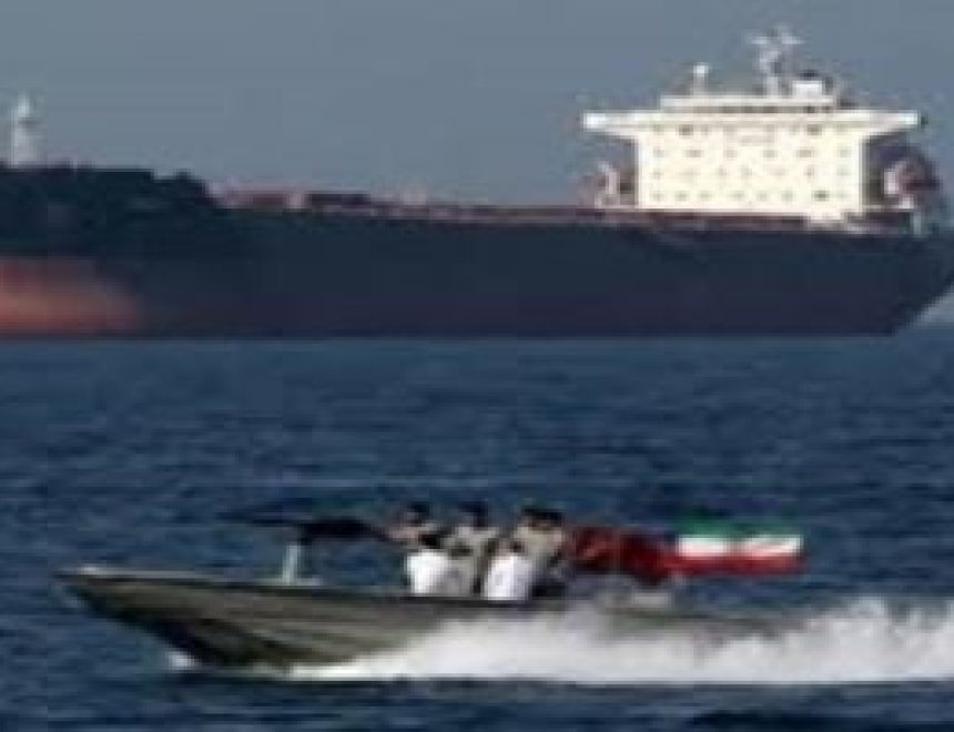 إيران تؤكد: مضيق هرمز مفتوح بالكامل أمام السفن