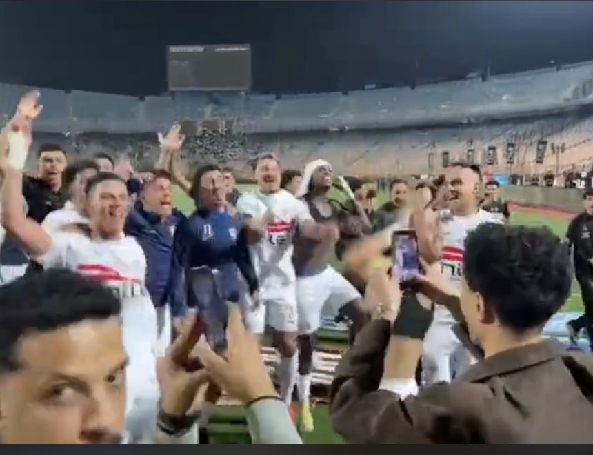 بهدف قاتل من بيزيرا.. الزمالك يهزم بيراميدز ويعتلي صدارة الدورى