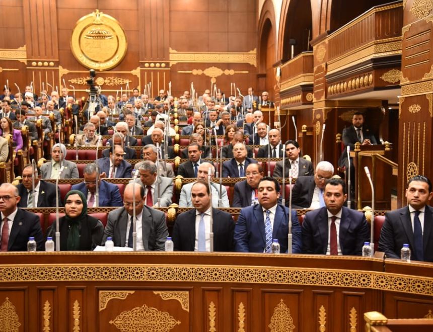     بعد أكثر من 15 عامًا بعقود مؤقتة.. &laquo;قوى عاملة النواب&raquo; تناقش تقنين أوضاع العاملين بالصناديق الخاصة