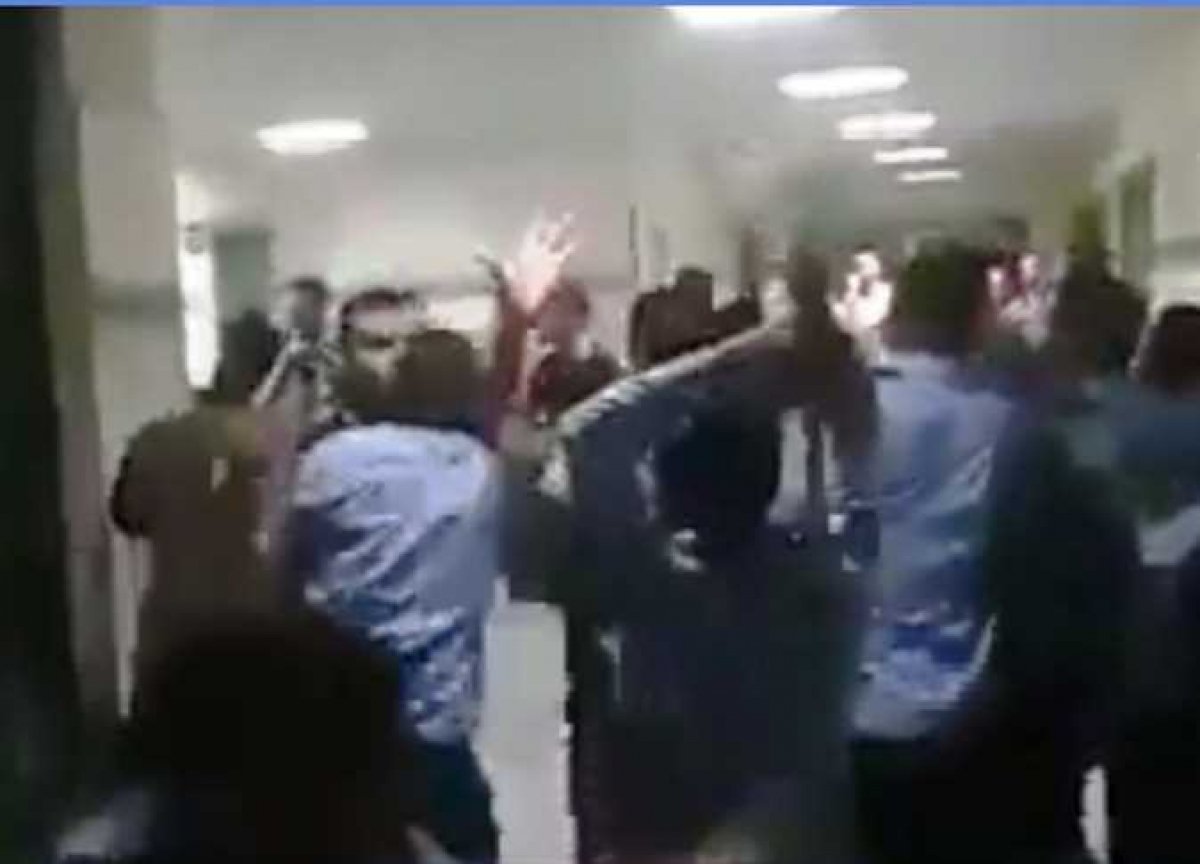 أمن مستشفى سوهاج الجامعي يعتدي على أهالي مريض.. والجامعة: ضربوا الأمن الأول (صور)