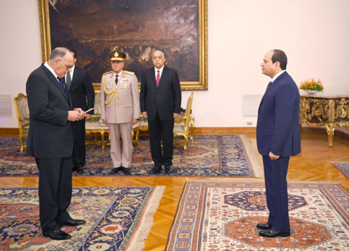 السيسي يجتمع برئيس هيئة قضايا الدولة الجديد.. ويؤكد أهمية ترسيخ دولة القانون