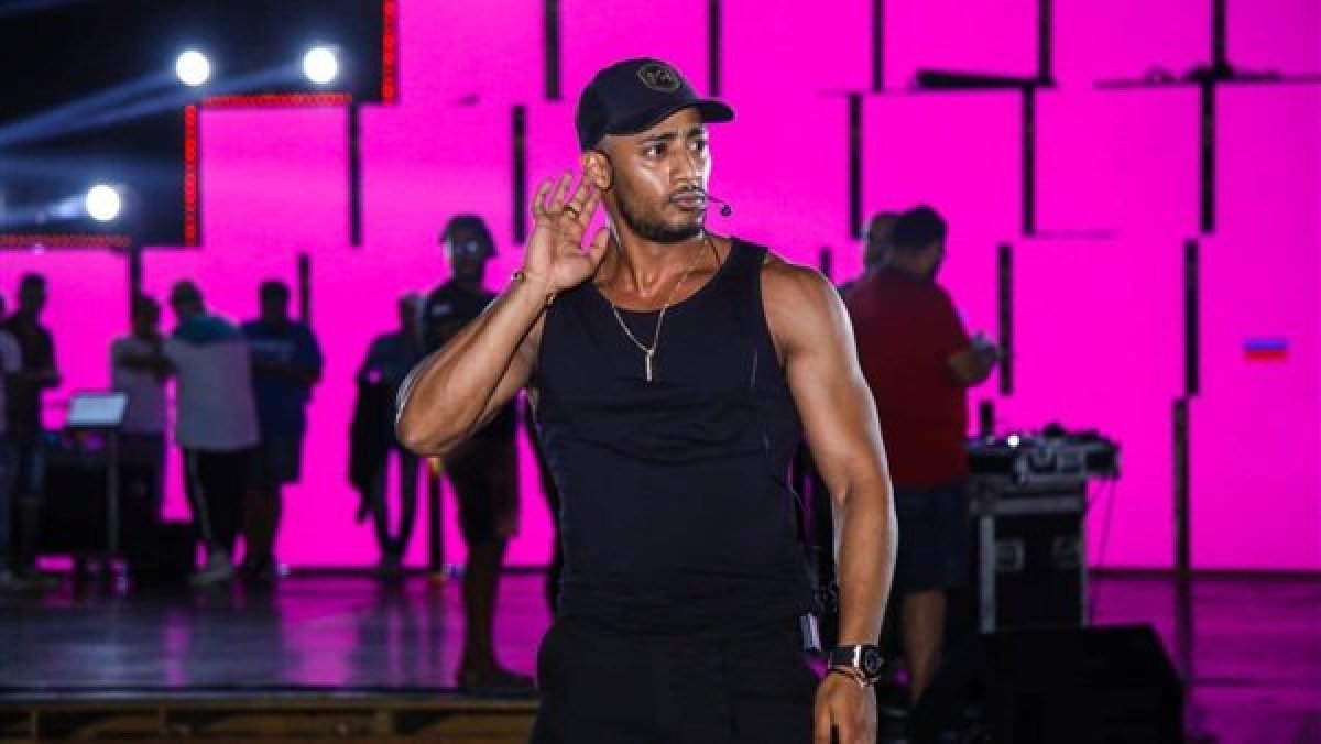 حصري بدأت بخناقة وانتهت بسجدة .. 5 مشاهد مثيرة من حفل محمد رمضان بالساحل.. فيديو وصور