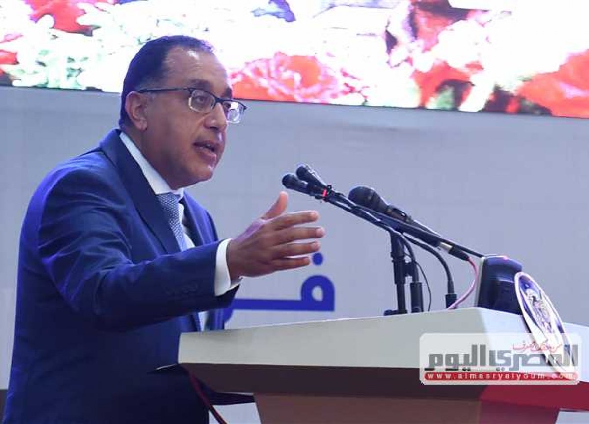 الحكومة: من الوارد اعتبار الأحد إجازة رسمية