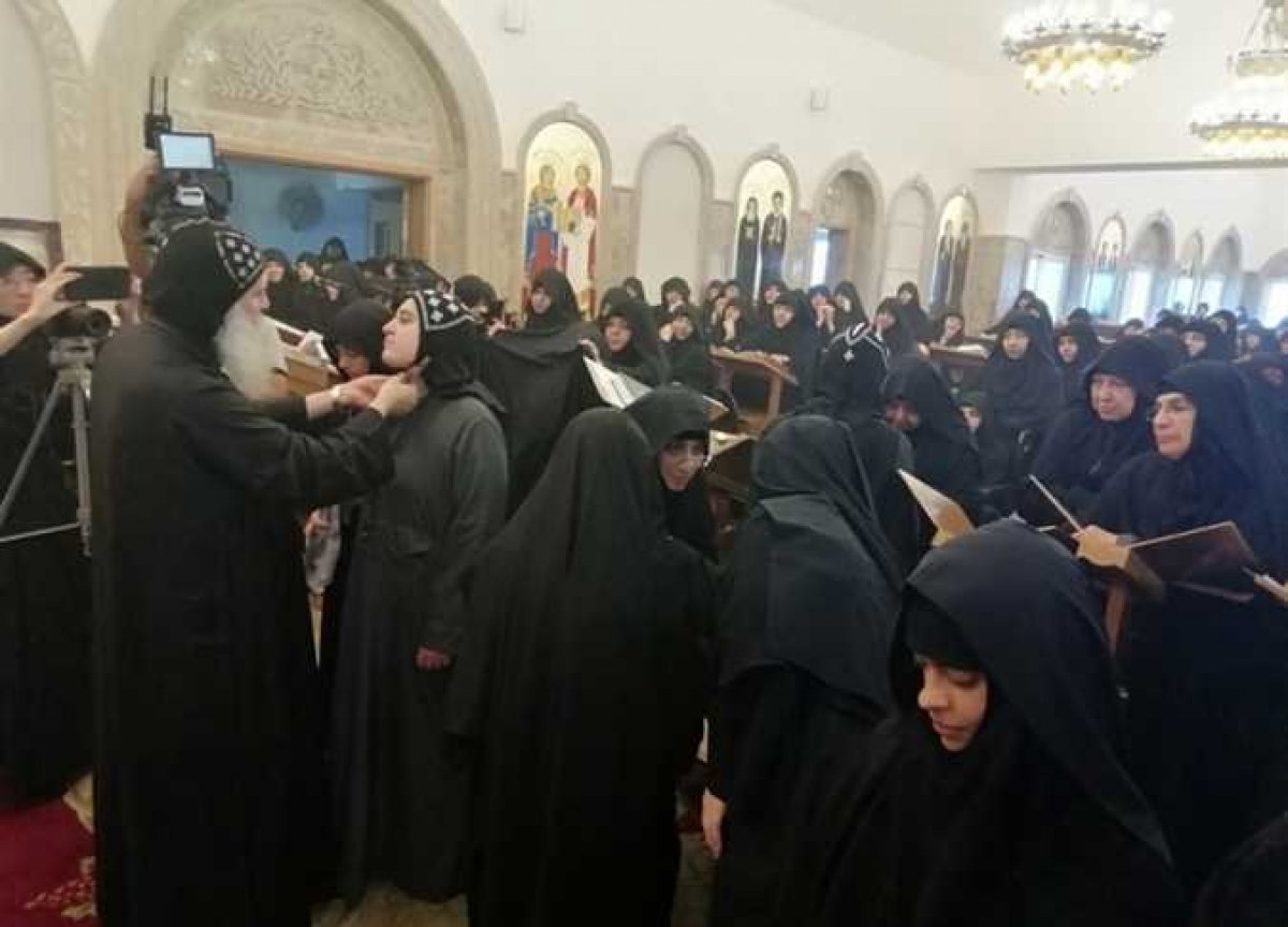 «القديسة دميانة» ببلقاس يرسم أول راهبة أسترالية للبدء في إعمار دير بسيدني (صور)