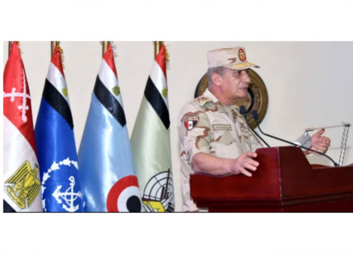 وزير الدفاع: رجال القوات المسلحة لديهم وعي كامل بالمخاطر التي يواجهها الوطن