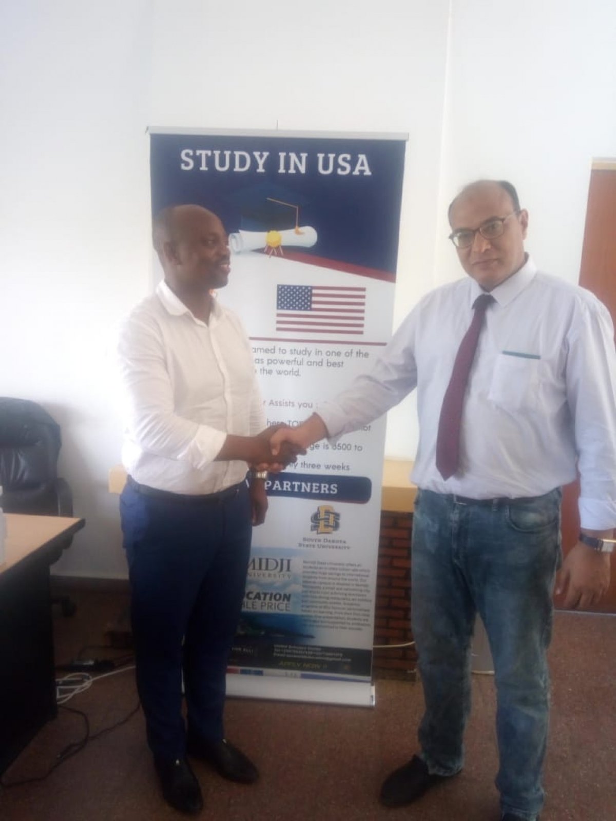 Cooperation protocol signed between BUKINGHAM INTERNATIONL and THE UNITED SCHOLARS CENTER Rwanda