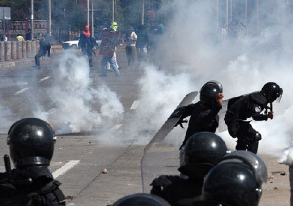 اشتباكات بين شرطة هندوراس ومتظاهرين مطالبين باستقالة الرئيس