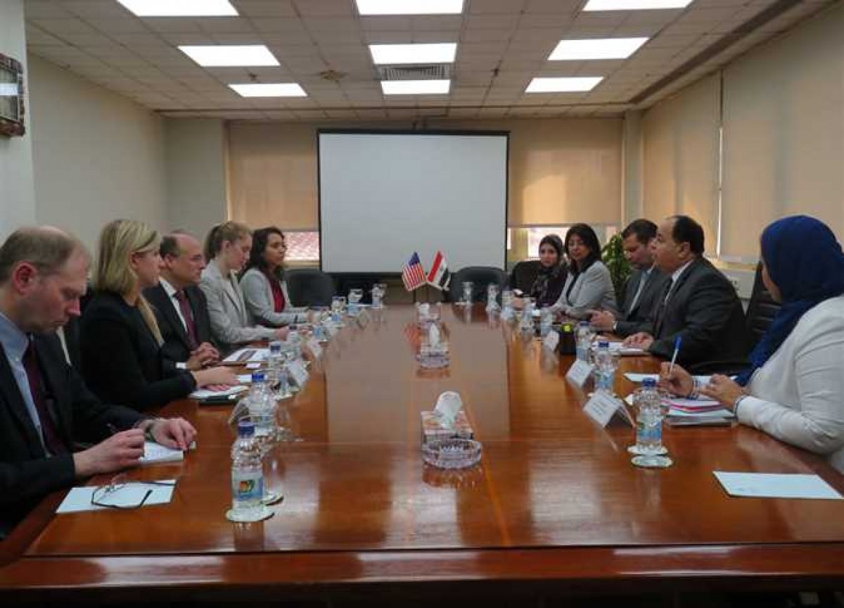 وزير المالية يلتقي مساعد وزير الخزانة الأمريكي لشؤون مكافحة تمويل الإرهاب (تفاصيل)