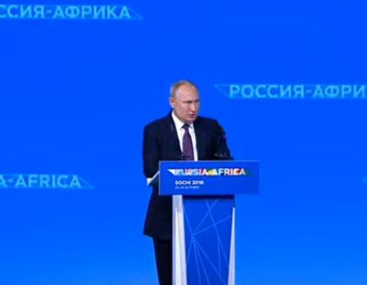 بوتين: نساعد في بناء أكثر من مفاعل في إفريقيا وخاصة محطة الضبعة بمصر
