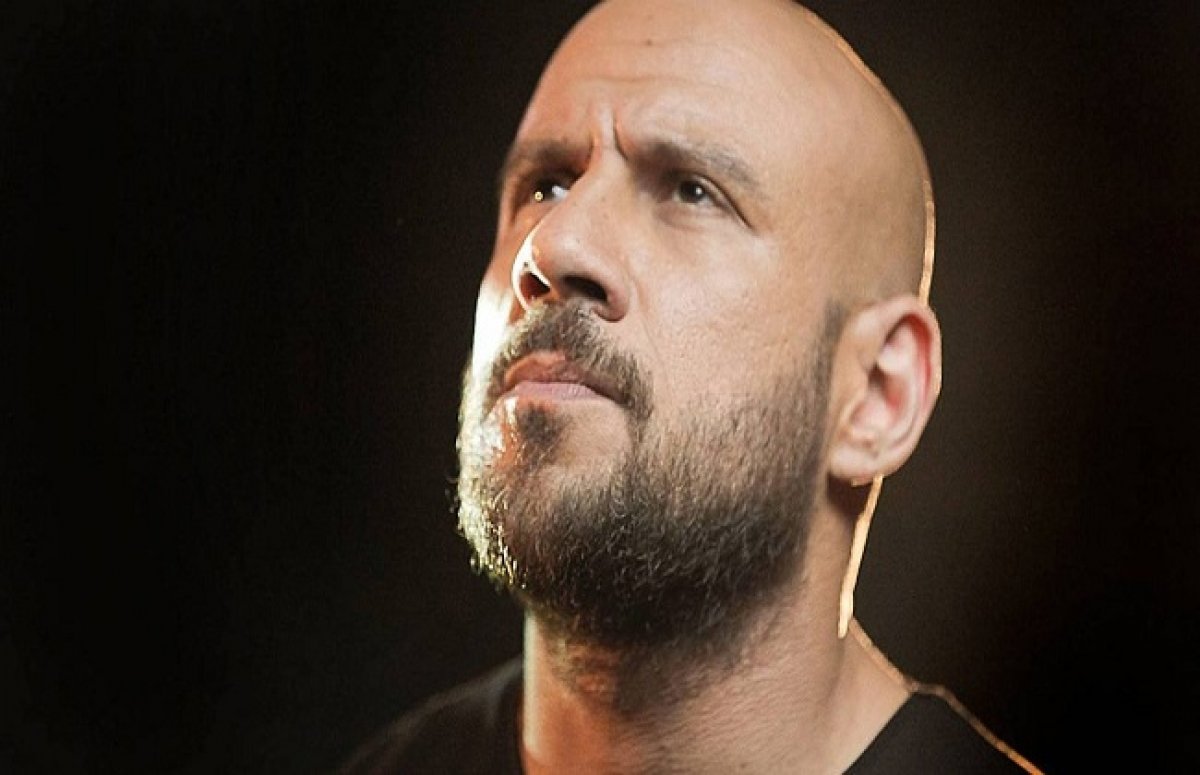 شهر ونصف يعالج بطريقة خاطئة..أحمد مكي يروى تفاصيل"أوهام السرطان"