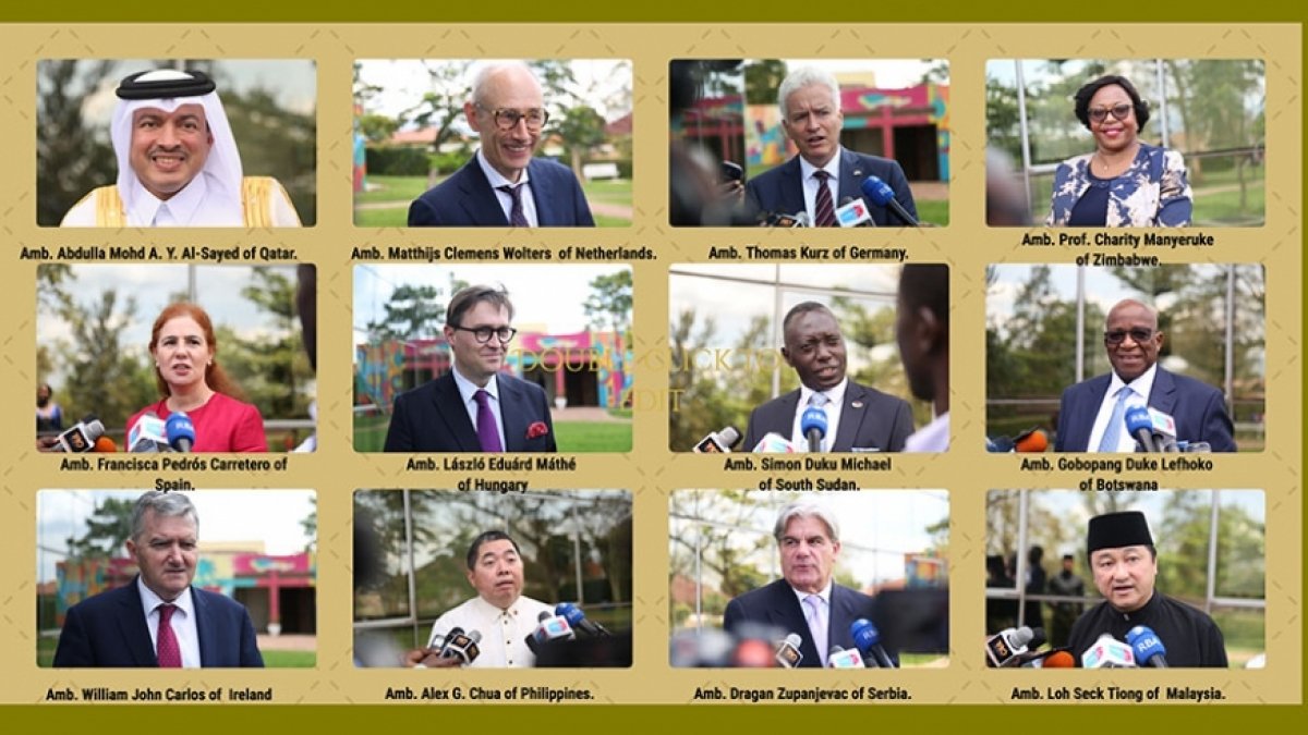 Kagame receives credentials from 12 new envoys