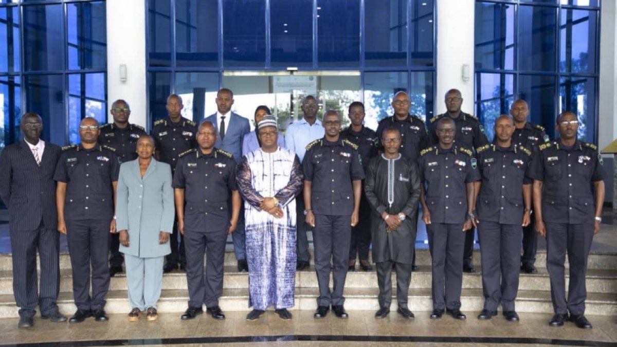 Rwanda,رواندا ، قوات الشرطة الغامبية تعقد محادثات ثنائية Gambian Police forces hold bilateral talks 