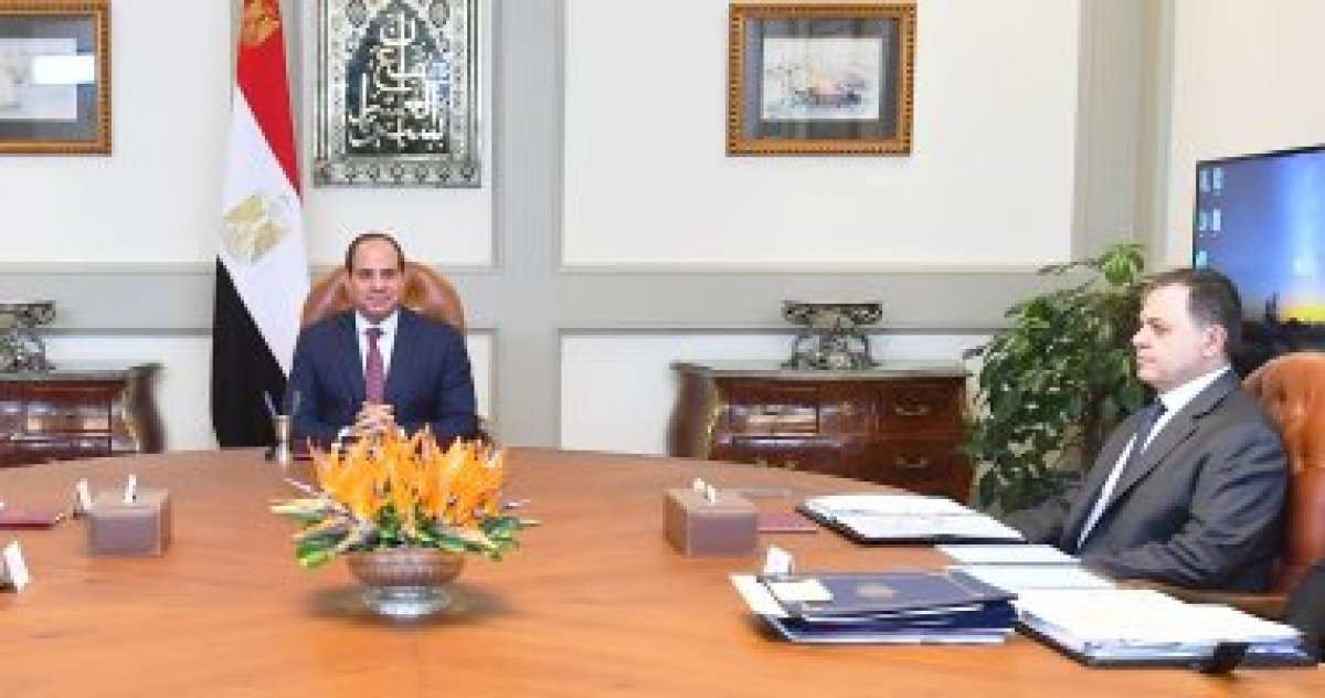 الرئيس عبد الفتاح السيسى يجتمع بقيادات الدولة ويوجه بمكافحة الممارسات الاحتكارية وضبط الأسعار