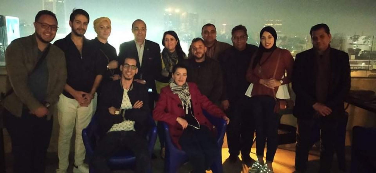 استقبال وفد الجزائر بالقاهره وذلك قبل سفره لأسوان للمشاركه بمهرجان طيبه الدولى لمسرح الطفل