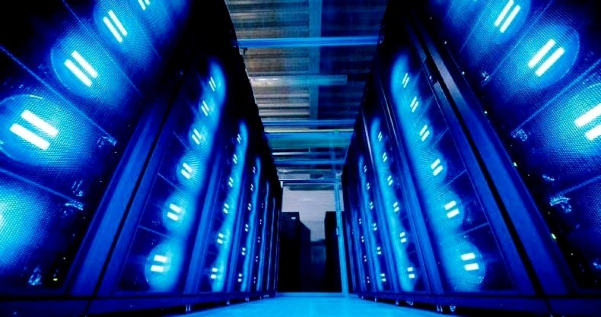 أجهزة الكمبيوتر العملاقة الخارقةللبحث عن علاج لفيروس كورونا