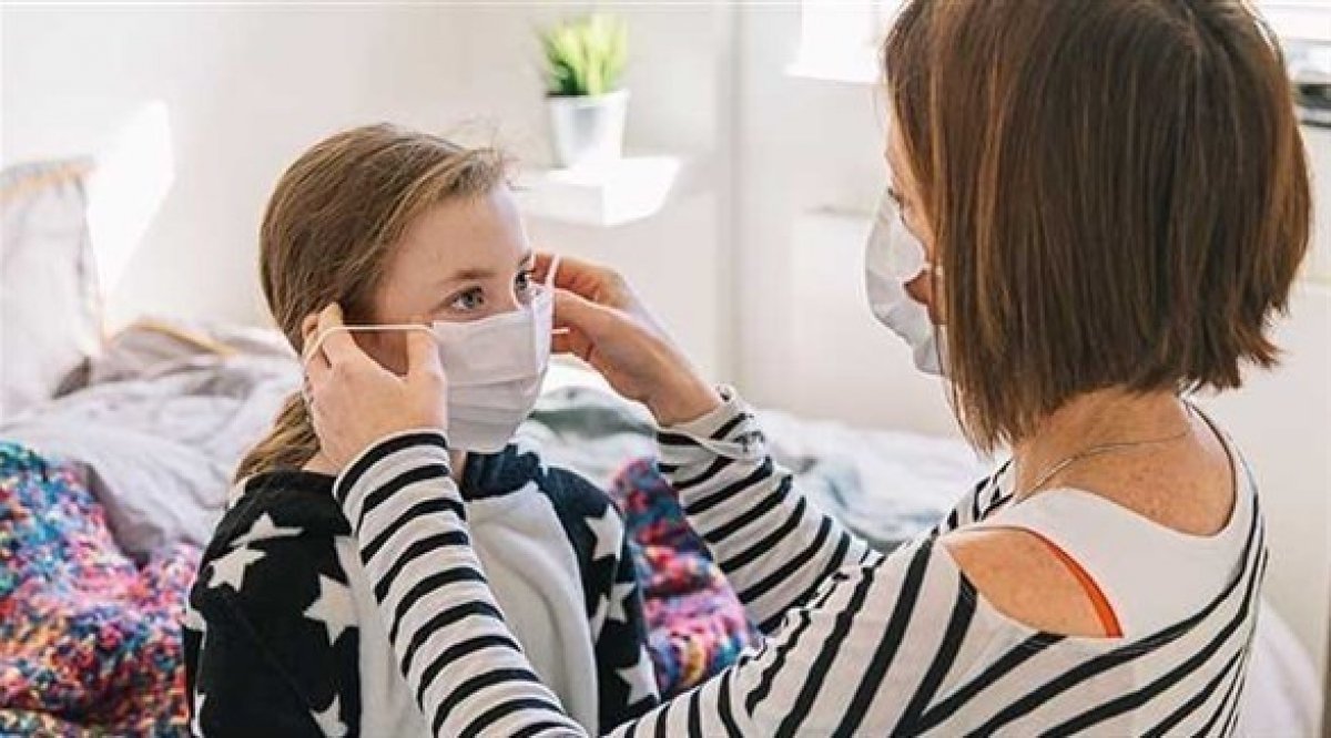 الوضع الخاطئ للكمامة يحولها إلى بؤرة جراثيم