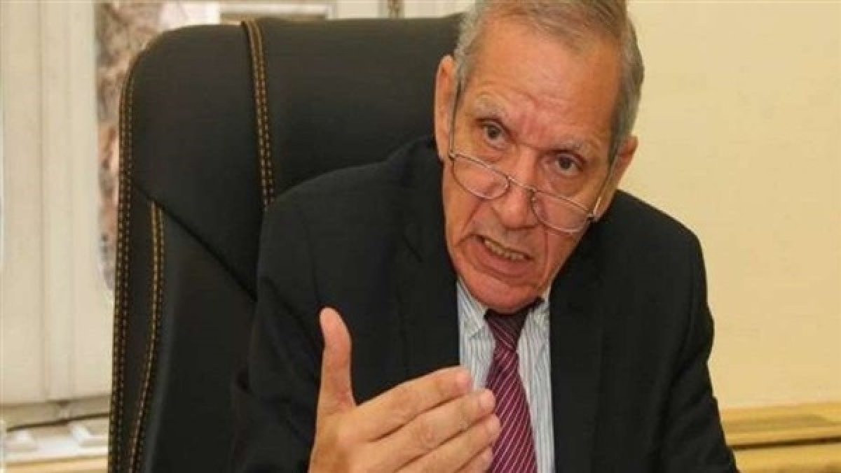 استبعاد رئيس لجنة بامتحانات الدبلومات الفنية لهذا السبب