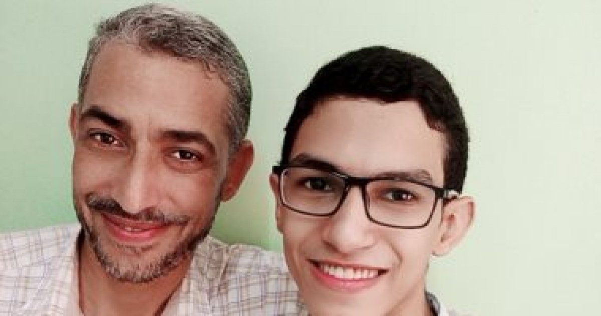 الأول بالثانوية العامة من القليوبية: عينيا دمعت عند سماع اسمي ضمن الأوائل