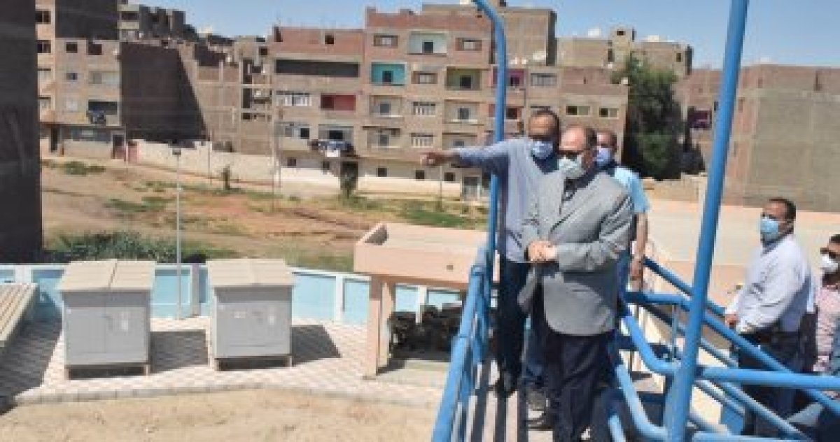 محافظ أسيوط يتفقد أعمال احلال وتجديد محطة مياه التشيكى بحى شرق" صور"