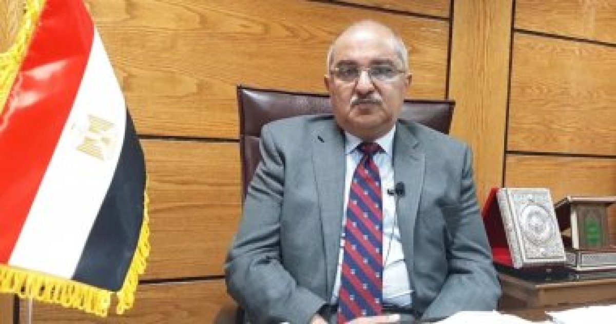 رئيس جامعة أسيوط يعين 3 رؤساء أقسام جدد .