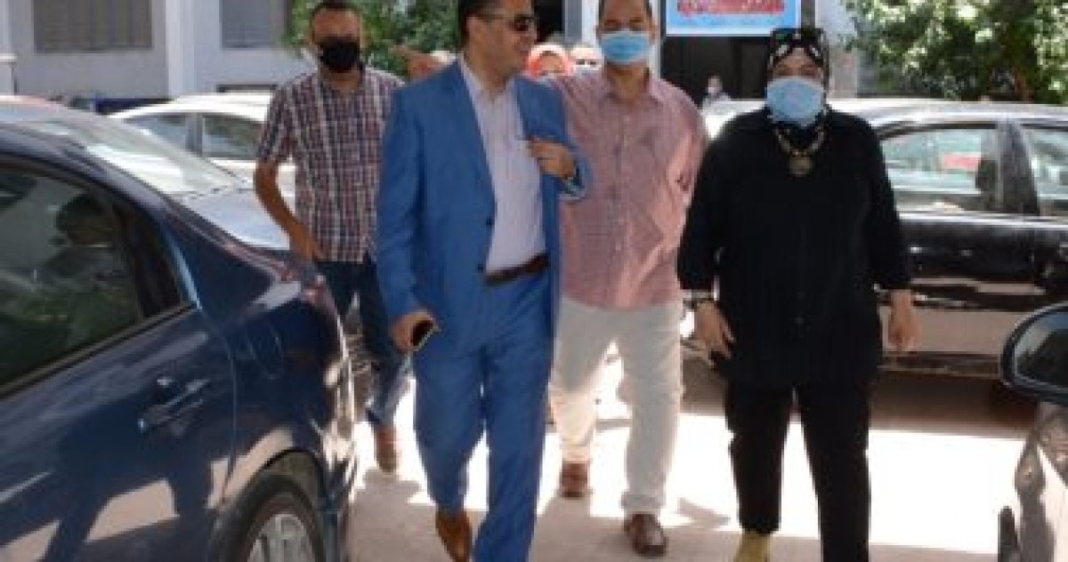 نائب رئيس جامعة أسيوط يتفقد أول أيام اختبارات القدرات بكلية التربية النوعية "صور"