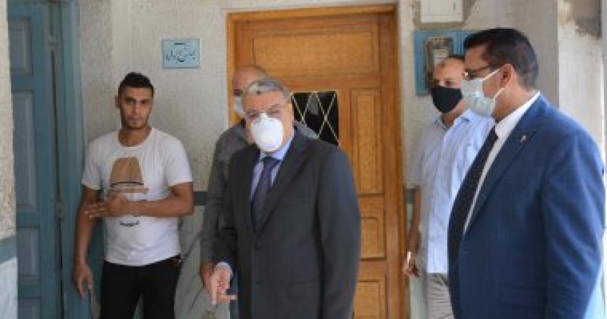 إقالة رئيس حى غرب وإحالة رئيس نادى الشعب للتحقيق بسبب لاهمال والتقصير بالمنيا