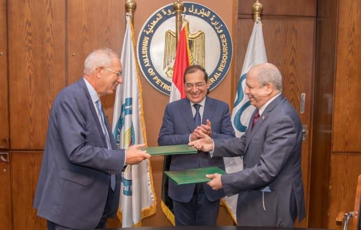 *وزير البترول والثروة المعدنية :  بدء مد شبكات الغاز الطبيعى لمنطقة شرق بورسعيد الصناعية