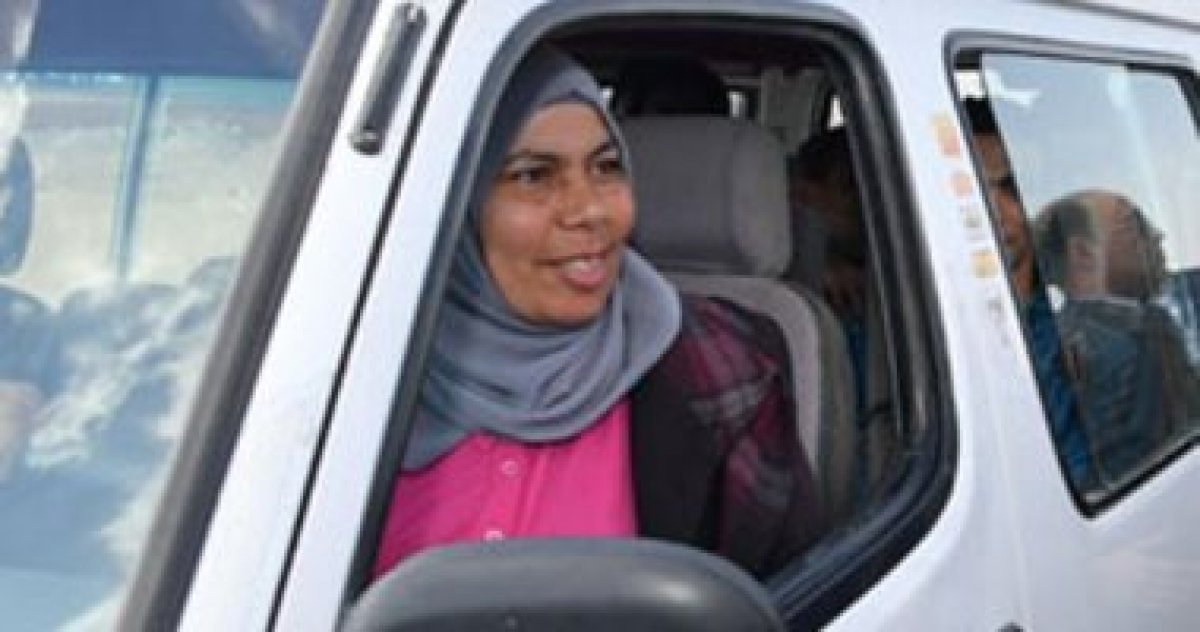 حكاية نحمدو "سائقة الميكروباص".. صدفة خير من ألف ميعاد 