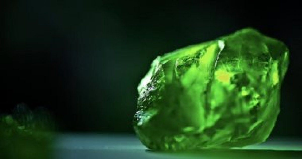 اكتساح الزبرجد فى عالم الموضة بشكل أفضل وتكلفة أقل وشكل مميز