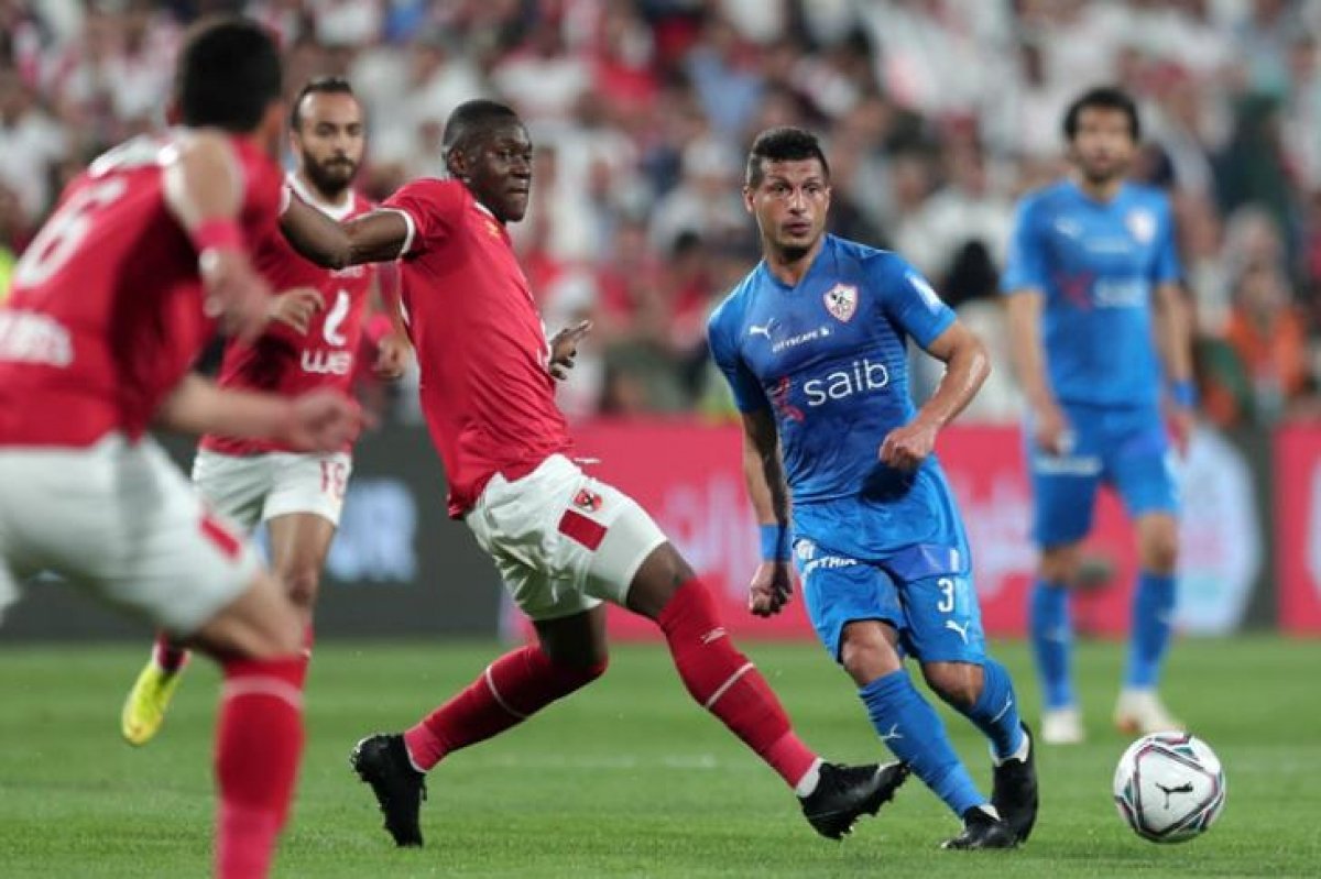 الزمالك في مواجهة الأهلي في مباراة حماسية للغاية  