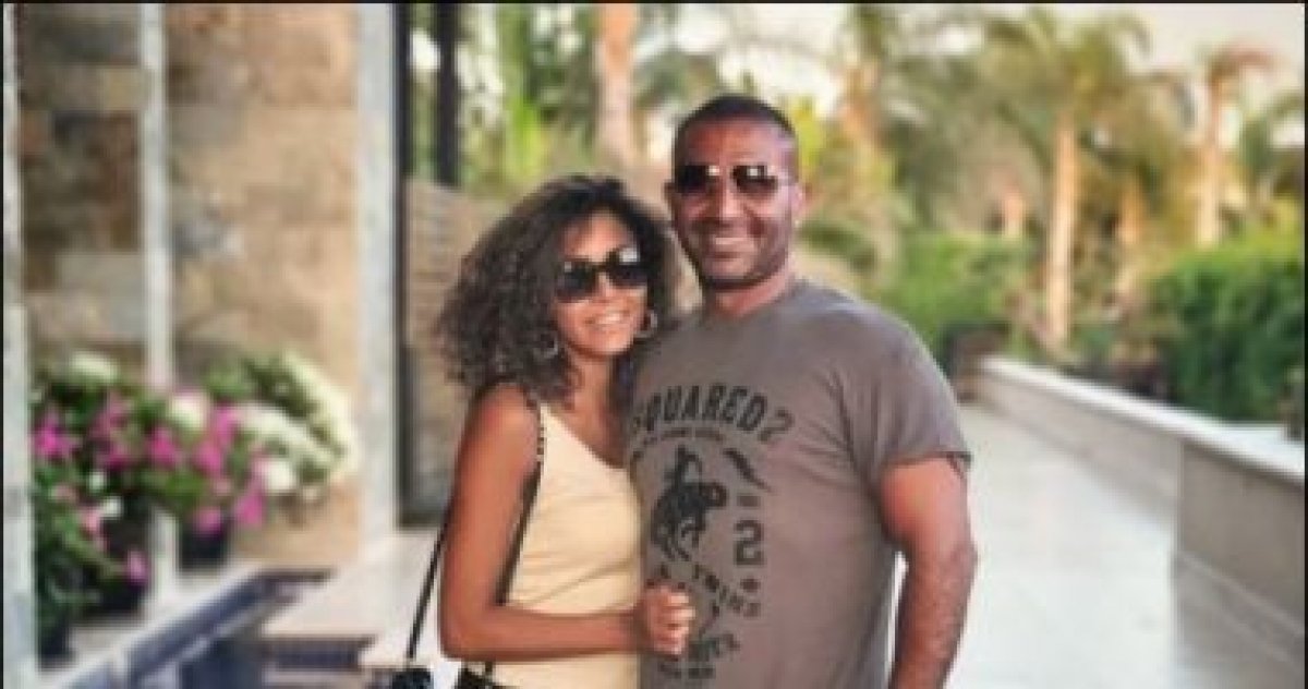 أحمد سعد يغازل خطيبته بصورة جديدة وكلام رومانسى