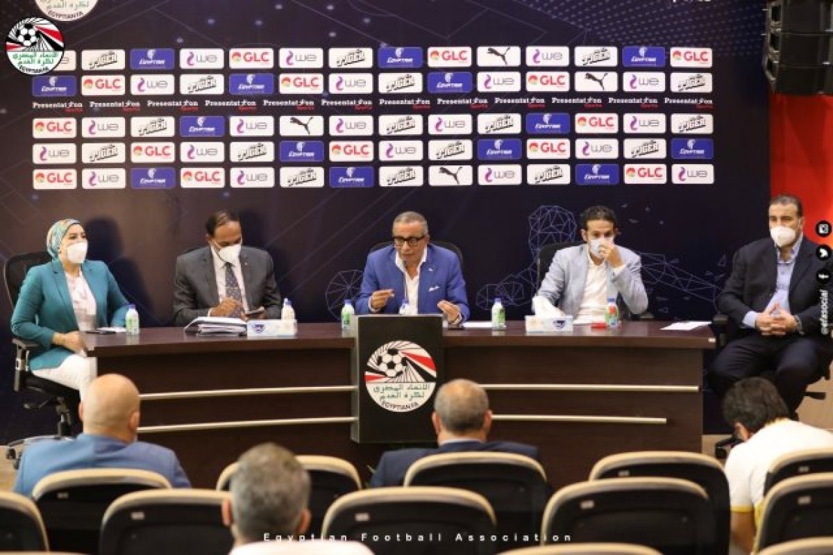 اتحاد الكرة يقرر تسليم الاهلي درع الدوري في المباراة الاخيرة