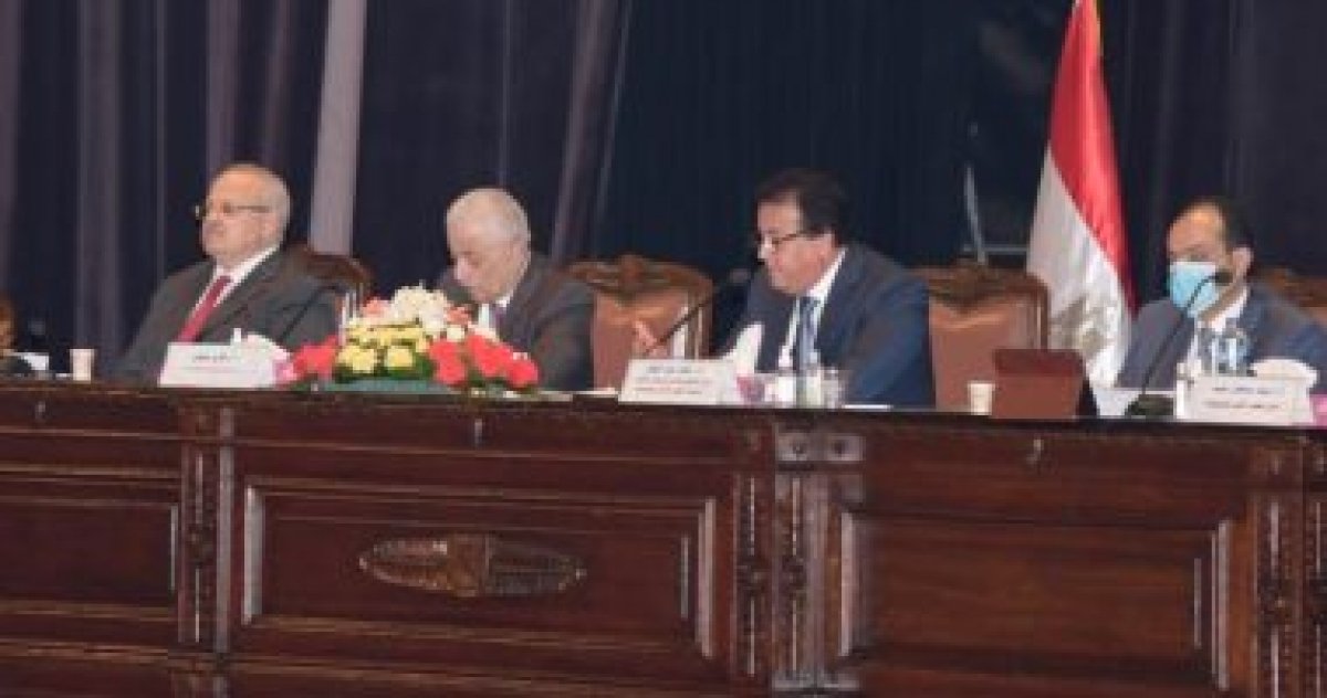 المجلس الأعلى للجامعات يوافق على تطبيق الاختبارات الإلكترونية على الطلاب