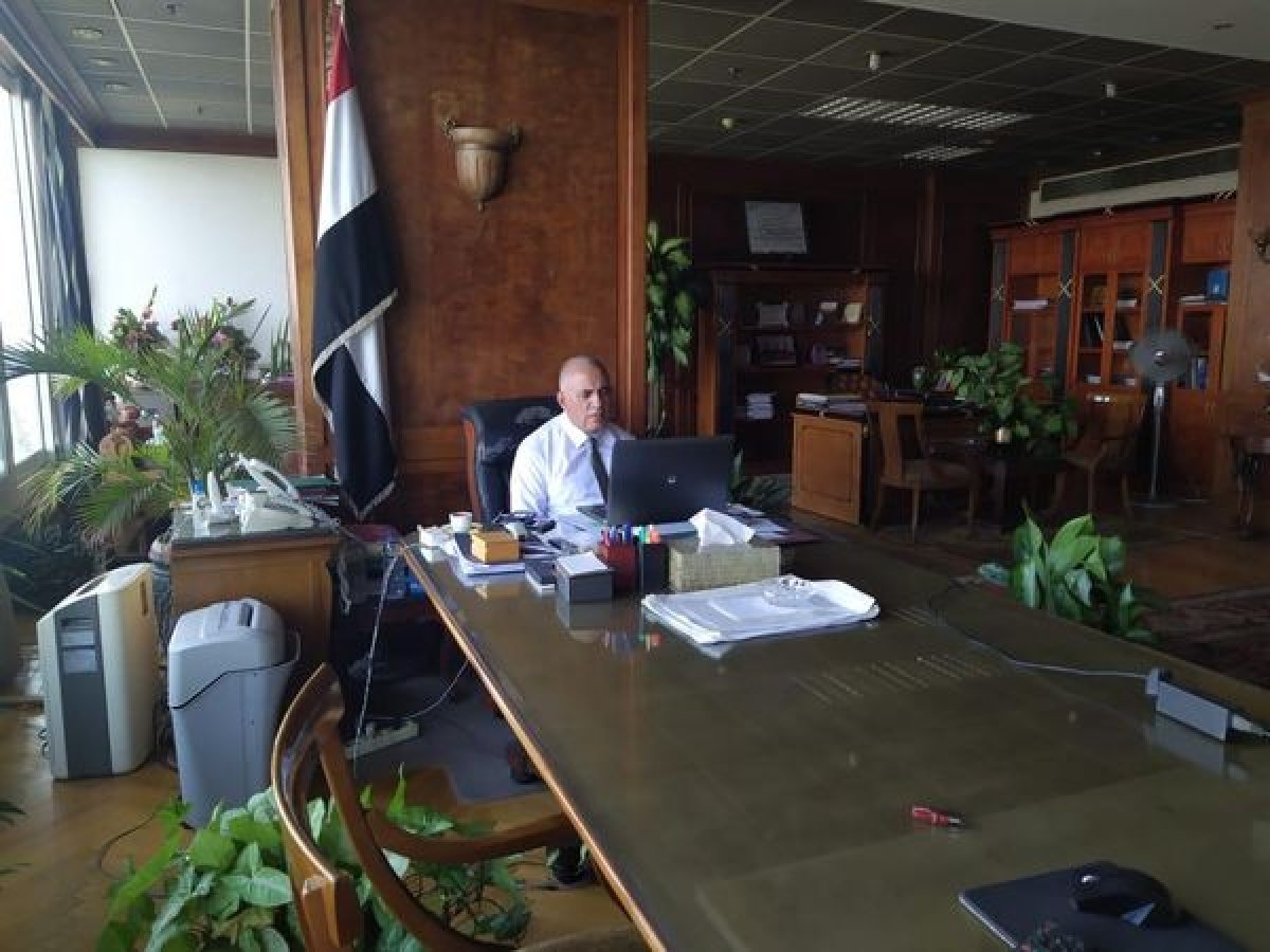 وزير الري : التنسيق الدائم والمستمر مع المحافظين والجهات المحلية وإتخاذ كافة الإجراءات الإحتياطية للتعامل مع إرتفاع مناسيب المياة بما لايؤثر على الأرواح والممتلكات الخاصة والعامة