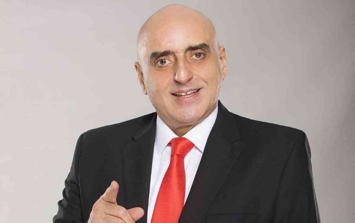 إتحاد الطائرة يكرم عزمى مجاهد وعبد الرحمن عوف فى نهائى كأس الرجال الليلة