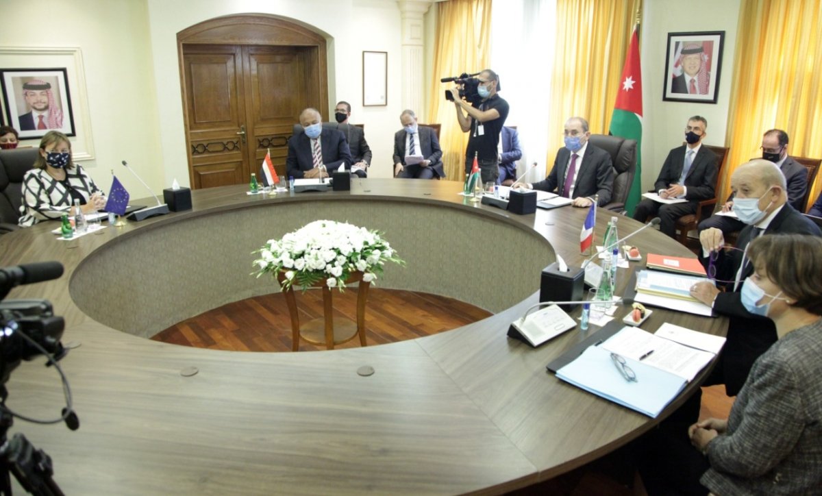 وزير العمل يعلن عن قرارات للعمالة الوافدة من الجنسيات المقيدة والجنسية المصرية