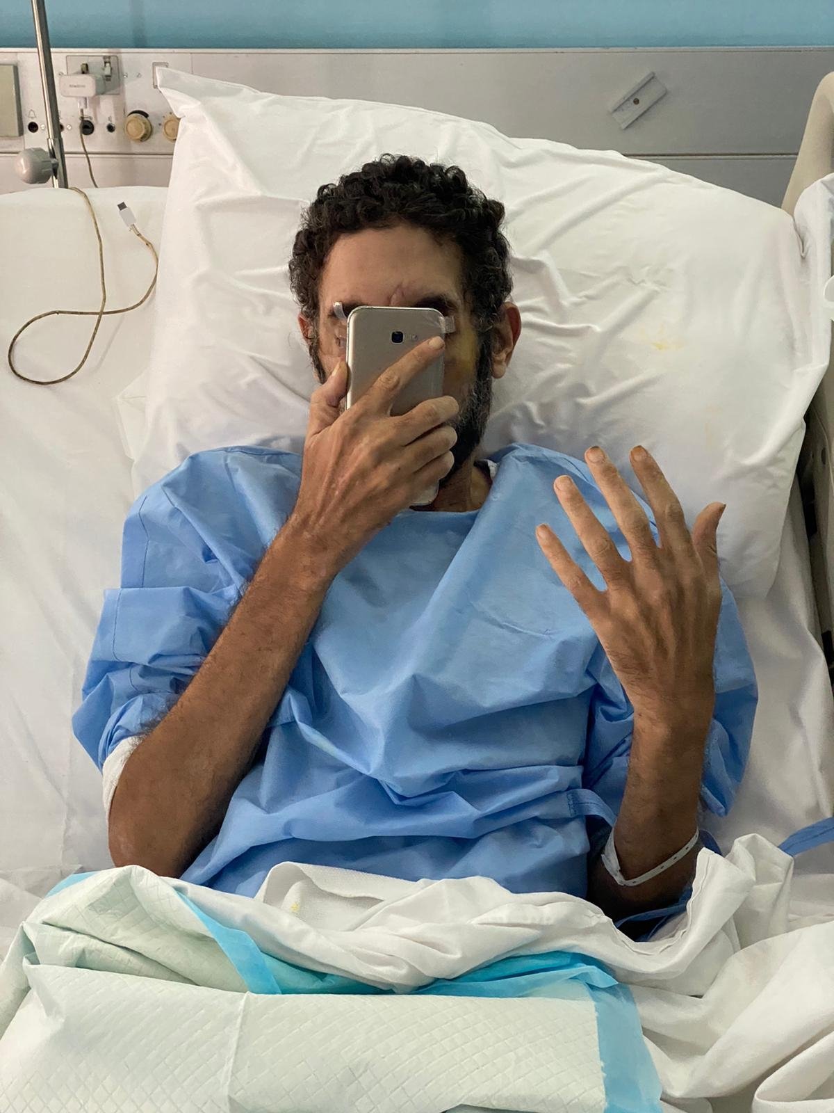 سعفان يتابع حالة المصري المصاب في حادث سير بالكويت لتحديد نسبة العجز والتعويض وتحقيق رغبته لاستكمال علاجه في مصر