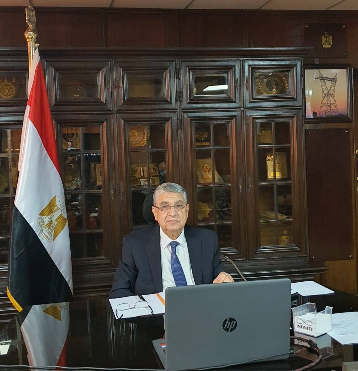 1,6 مليار جنيه  لتطوير شبكات توزيع الكهرباء بقطاع توزيع كهرباء قنا خلال الفترة من عام 2014 حتى عام 2020 