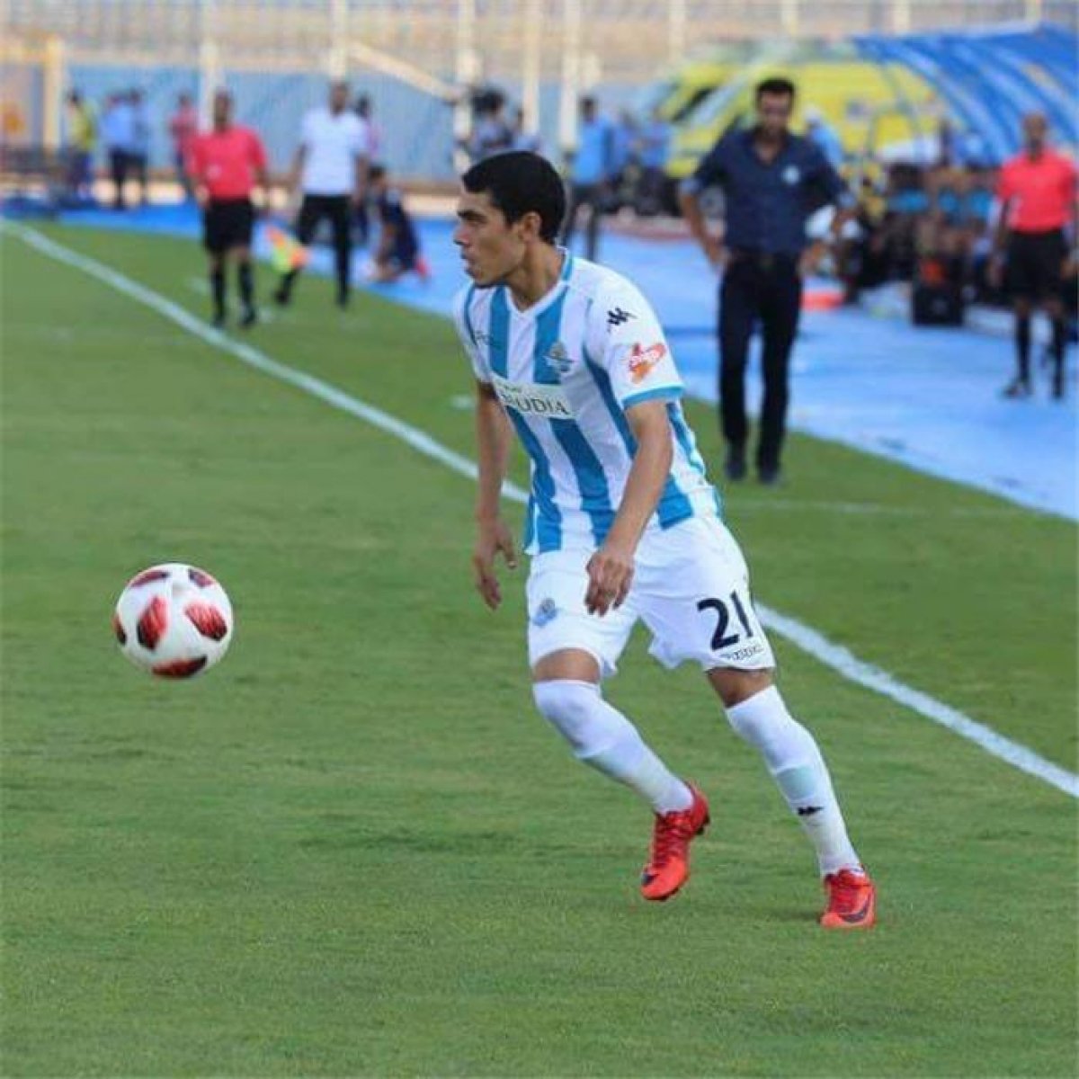 إصابة مدافع بيراميدز بفيروس كورونا قبل مواجهة الزمالك الليلة